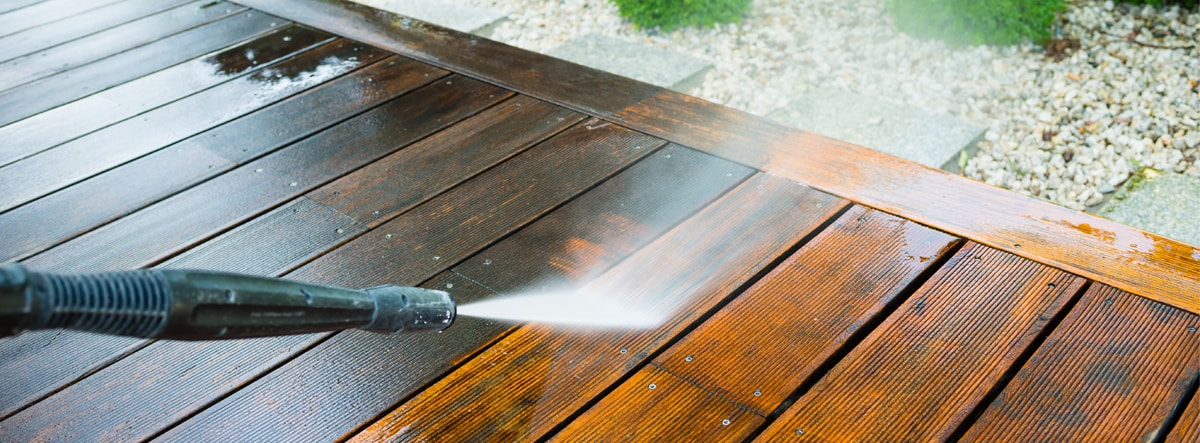 Cleaning and Refinishing a Deck