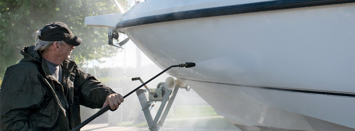 Power Washing Your Boat